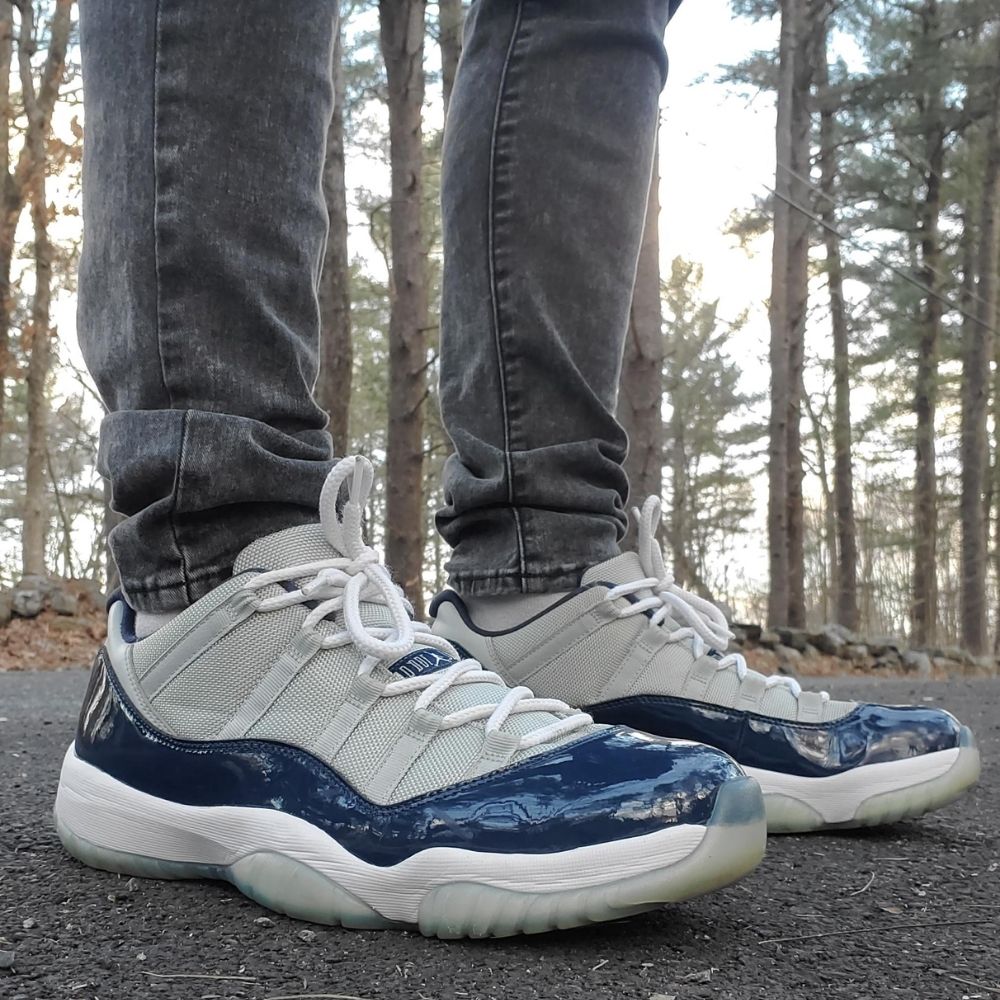 Air Jordan 11 Retro Low Georgetown Grey Navy